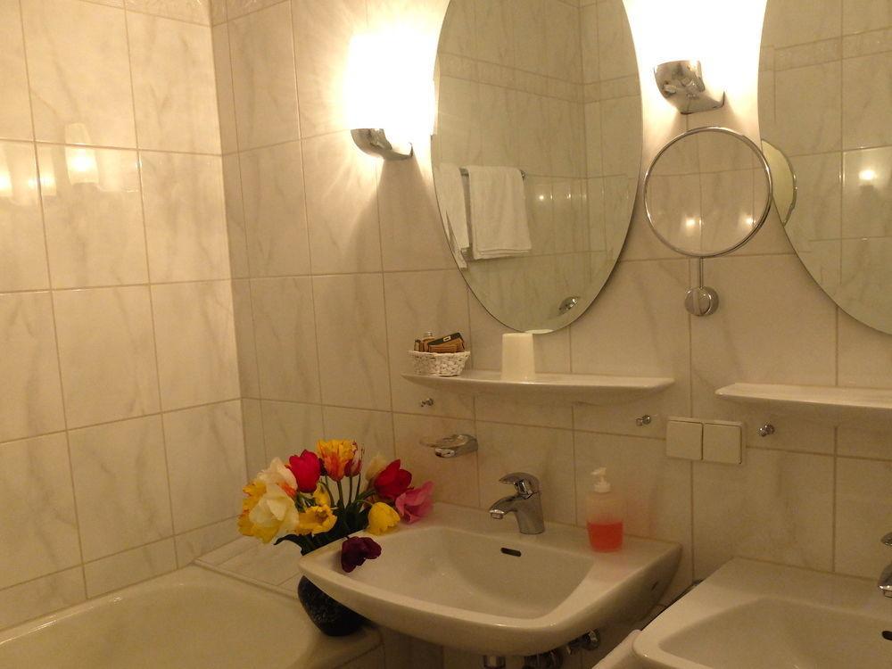 Hotel Valsana Am Kurpark 바드윌드바드 외부 사진
