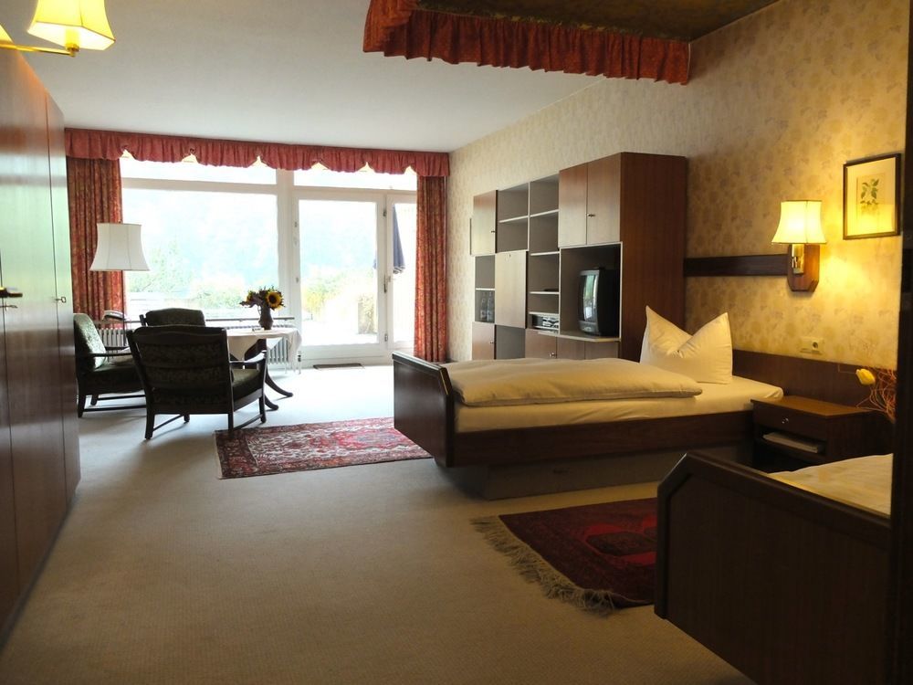 Hotel Valsana Am Kurpark 바드윌드바드 외부 사진