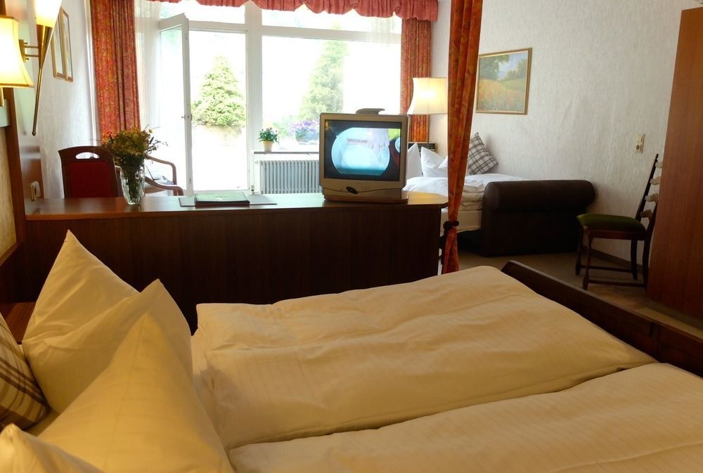 Hotel Valsana Am Kurpark 바드윌드바드 외부 사진