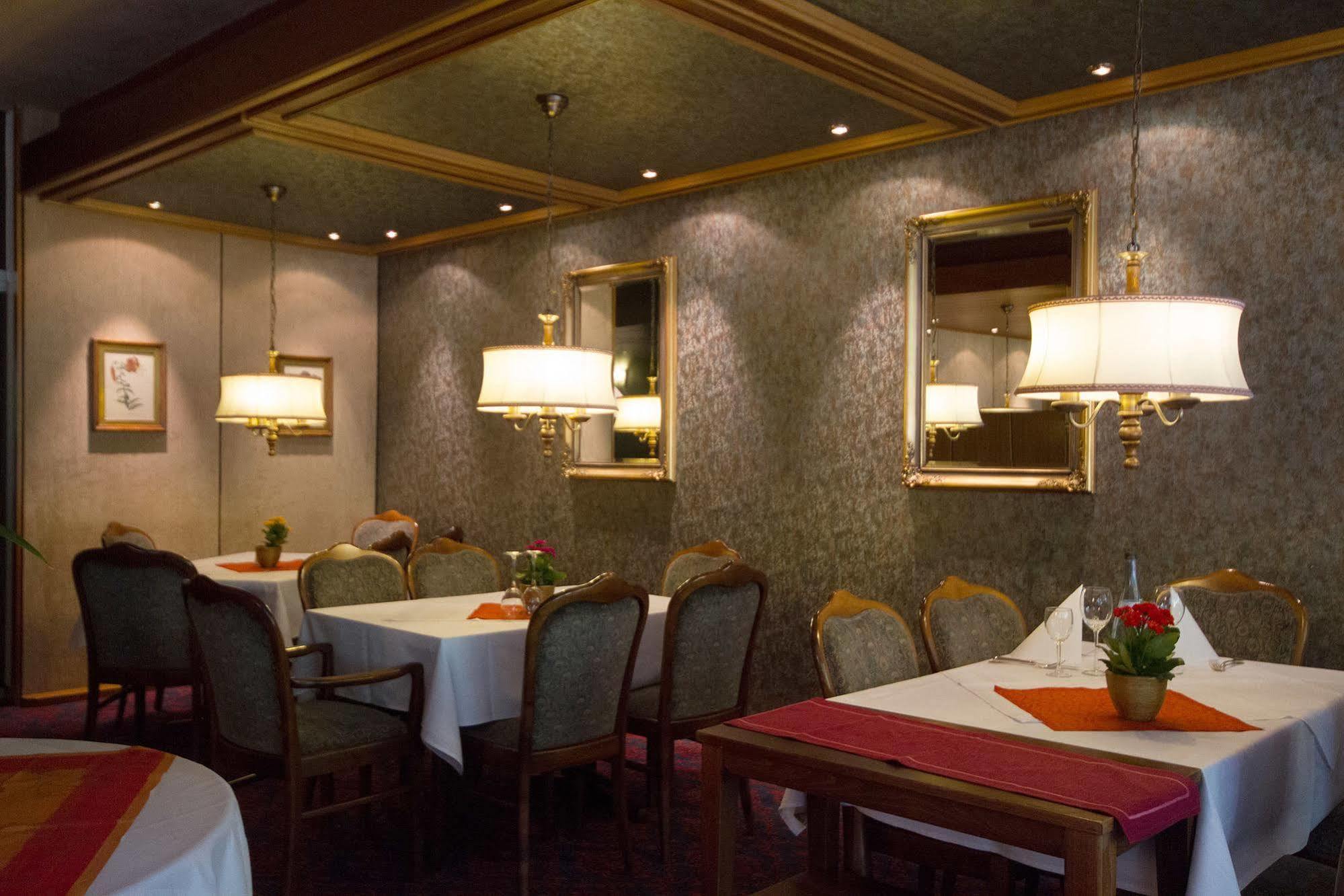 Hotel Valsana Am Kurpark 바드윌드바드 외부 사진